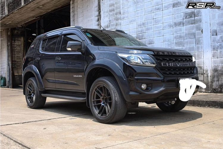 รถ Chevrolet Trailblazer 2.5 LT สี ดำ