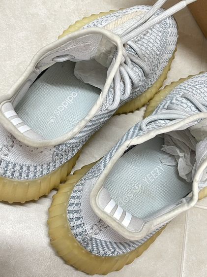 Adidas Yeezy Boost 350 V2 รูปที่ 4
