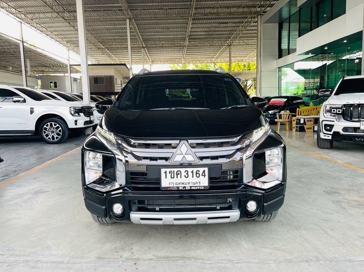 Mitsubishi Xpander Cross 2020 1.5 Sedan เบนซิน ไม่ติดแก๊ส เกียร์อัตโนมัติ ดำ รูปที่ 3