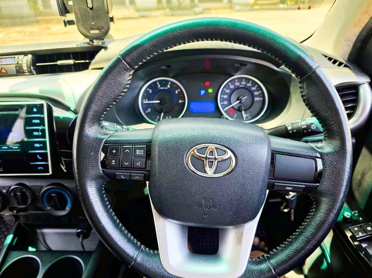 Toyota Hilux Revo 2018 2.4 E Pickup ดีเซล เกียร์อัตโนมัติ บรอนซ์เงิน รูปที่ 4