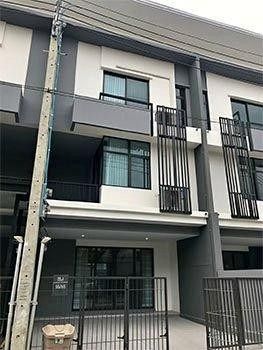 ให้เช่าทาวน์โฮม 3 ชั้น ซอยนวมินทร์ 111 โครงการ เพล็กซ์ เรสซิเดนซ์ นวมินทร์ ถนนเกษตร-นวมินทร์ ซอยแจ่มจันทร์ ทำเลใกล้ โรงเรียนเลิศหล้า
