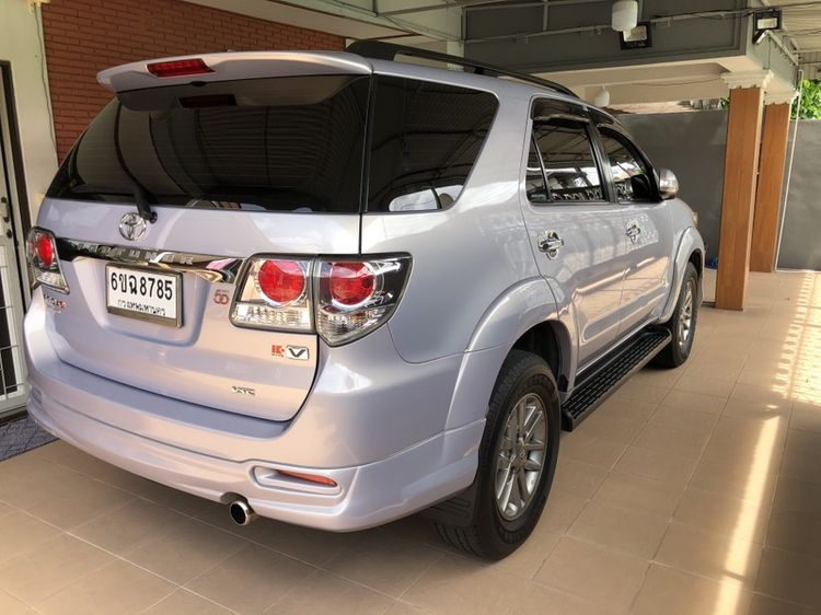 Toyota Fortuner 2012 3.0 V 2WD Champ Midnight Shine Utility-car ดีเซล ไม่ติดแก๊ส เกียร์อัตโนมัติ เทา รูปที่ 3