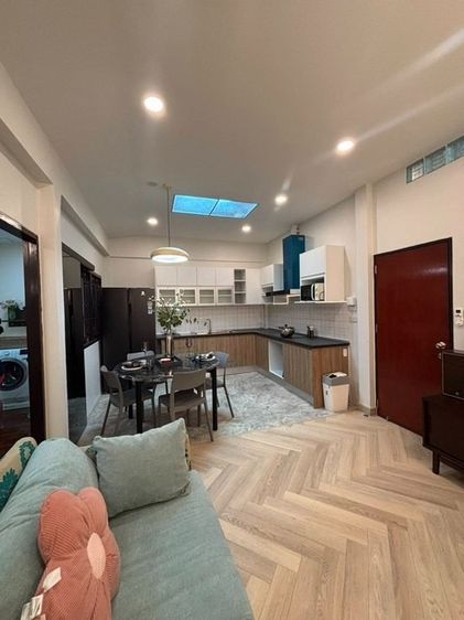 มีบางส่วน P777 ให้เช่าทาวน์เฮ้าส์ 2 ชั้น  ย่านพหลโยธิน 691 ใกล้ BTS สายหยุด 150 เมตร Renovated ใหม่ เหมาะทำธุรกิจ คาเฟ่ ร้านกาแฟ และอยู่อาศัย รูปที่ 3