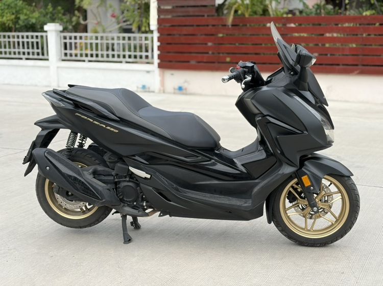 Forza 350 RS สีดำ