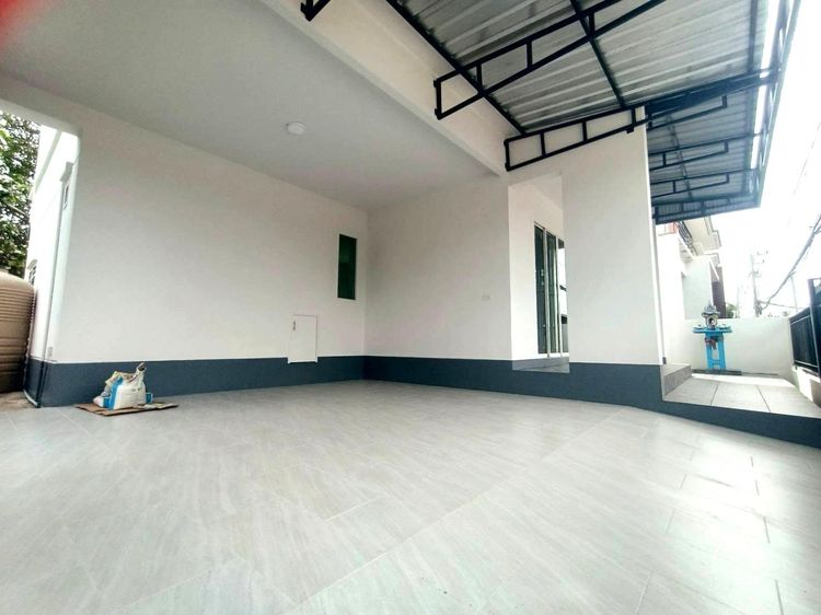 อื่นๆ ไม่มี สร้างเสร็จก่อน 2010 🏡✨ ขายบ้านเดี่ยว 2 ชั้น รีโนเวทใหม่ ทำเลหางดง ✨🏡 รูปที่ 2