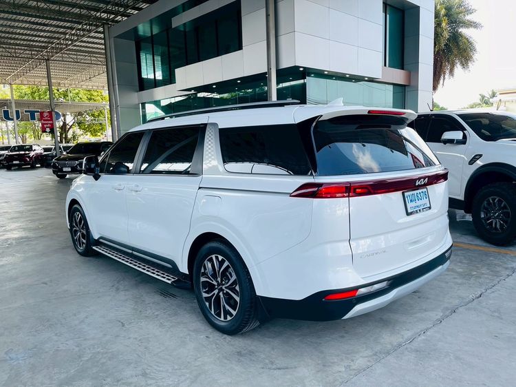 Kia Carnival 2023 2.2 LX Van ดีเซล ไม่ติดแก๊ส เกียร์อัตโนมัติ ขาว รูปที่ 4