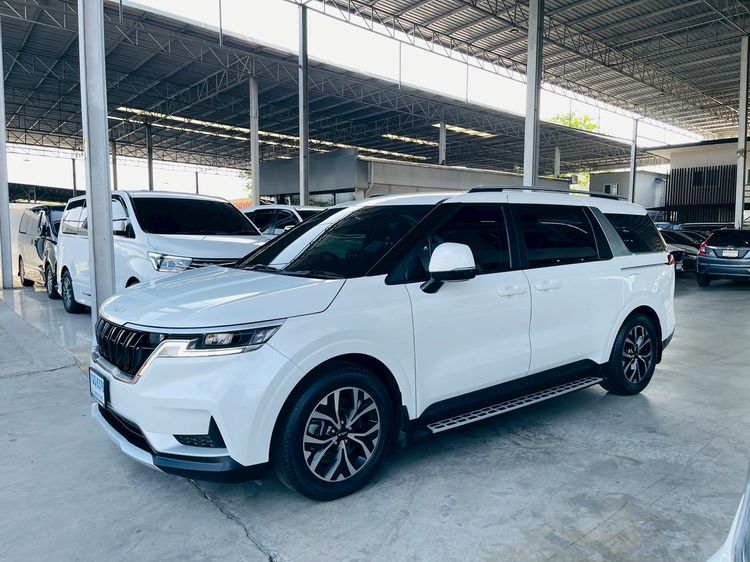 รถ Kia Carnival 2.2 LX สี ขาว
