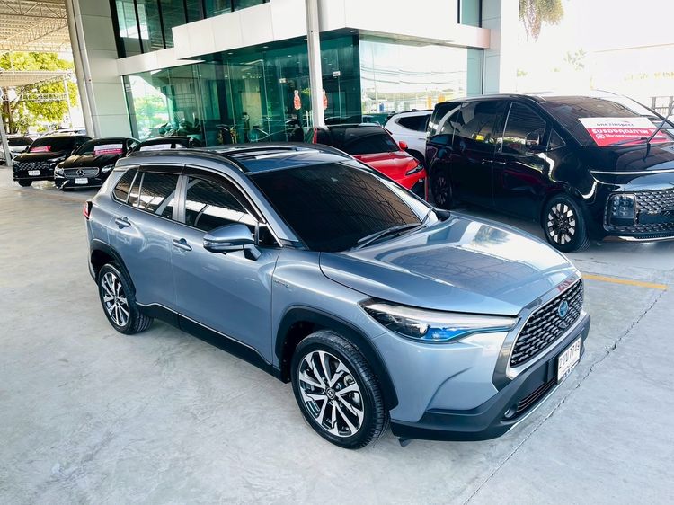Toyota Corolla Cross 2022 1.8 Hybrid Premium Safety Sedan ไฮบริด ไม่ติดแก๊ส เกียร์อัตโนมัติ เทา รูปที่ 2