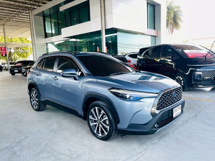Toyota Corolla Cross 2022 1.8 Hybrid Premium Safety Sedan ไฮบริด ไม่ติดแก๊ส เกียร์อัตโนมัติ เทา รูปที่ 3
