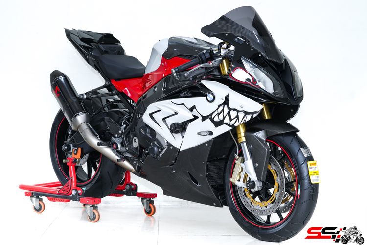BMW S1000RR สีแดง ปี2018 วิ่งน้อย 3,000km ไมล์แท้ ท่อฟูลไทเทเนียม AKRAPOVIC Carbon และของแต่งอื่นๆอีกเพียบ Carbonแท้ทั้งคัน รูปที่ 15