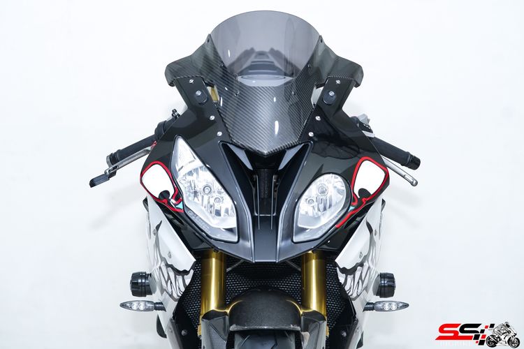 BMW S1000RR สีแดง ปี2018 วิ่งน้อย 3,000km ไมล์แท้ ท่อฟูลไทเทเนียม AKRAPOVIC Carbon และของแต่งอื่นๆอีกเพียบ Carbonแท้ทั้งคัน รูปที่ 17
