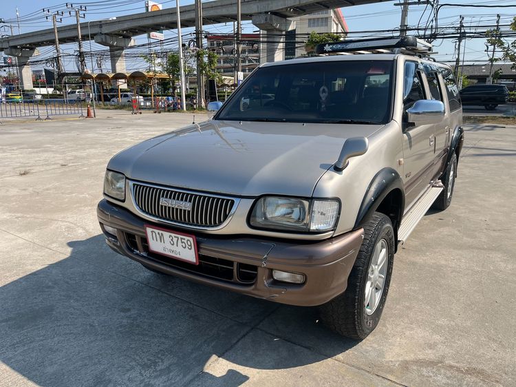 รถ Isuzu Adventure รุ่นย่อยอื่นๆ สี น้ำตาล