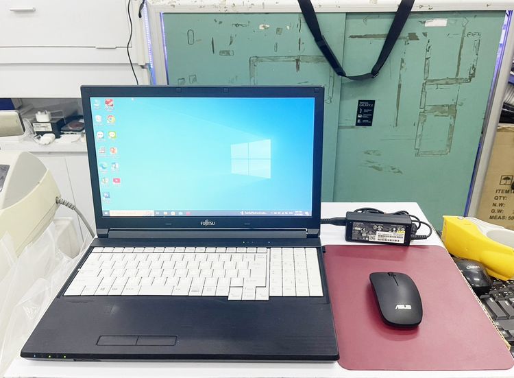 fujitsu lifebook A577 สภาพสวย จอใหญ่สะใจ แบตนาน ราคาถูกใจ