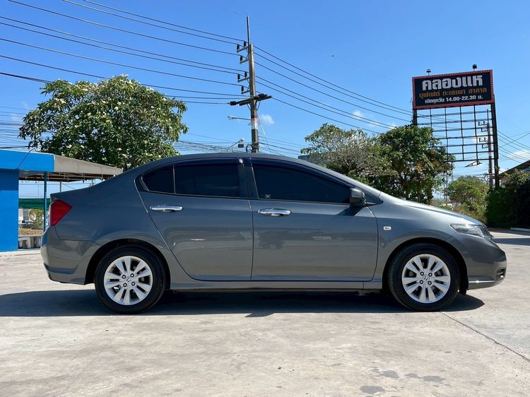 Honda City 2013 1.5 V i-VTEC Sedan เบนซิน ไม่ติดแก๊ส เกียร์อัตโนมัติ เทา รูปที่ 4