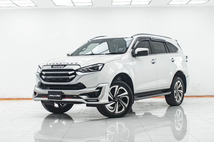 รถ Isuzu MU-X 1.9 ULTIMATE 2WD สี ขาว