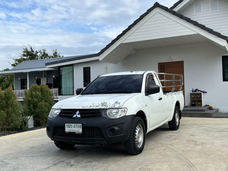 รถ Mitsubishi Triton 2.4 CNG สี ขาว