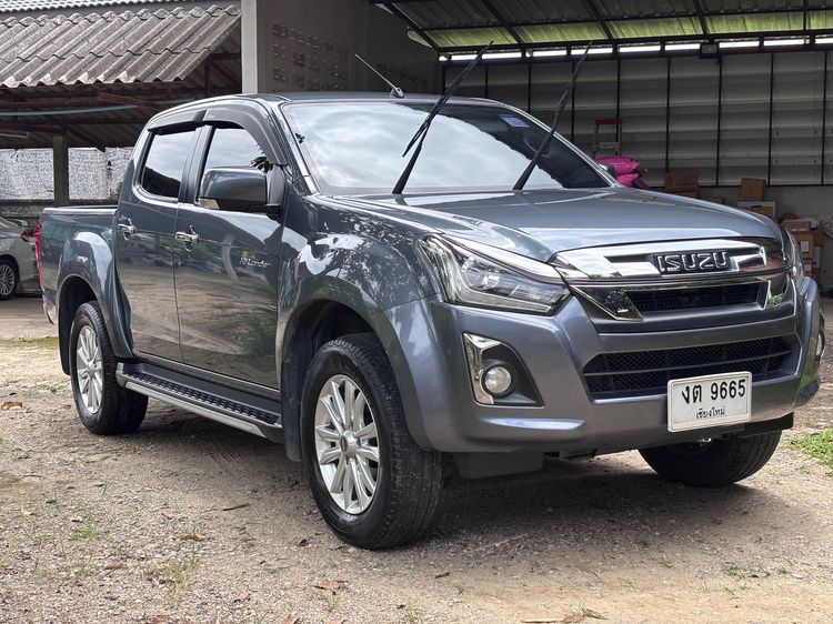 รถ Isuzu D-MAX 1.9 Hi-Lander Z สี เทา