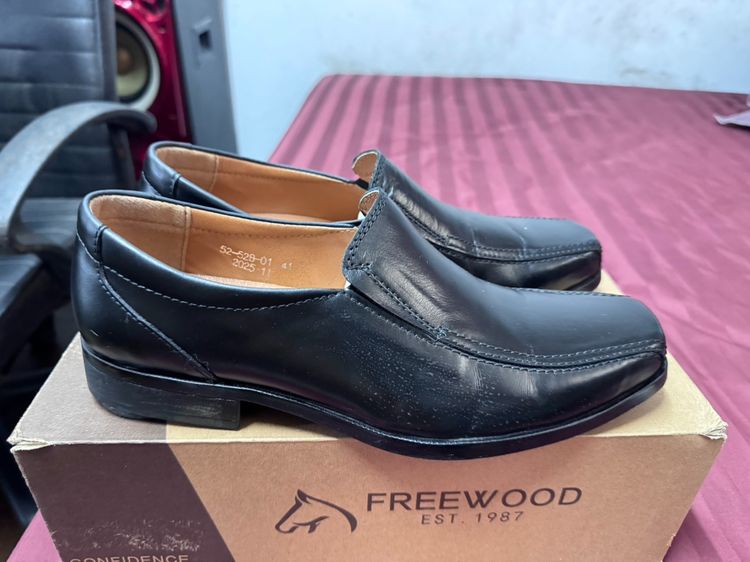 FREEWOOD รองเท้าหนังแท้