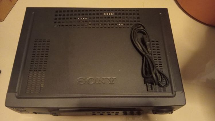 เครื่องเล่นวีดีโอ sony มีรีโมท รูปที่ 4