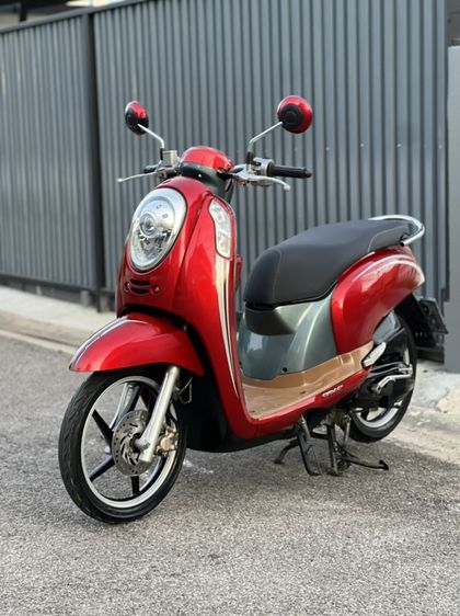 scoopy i jen2 รูปที่ 4