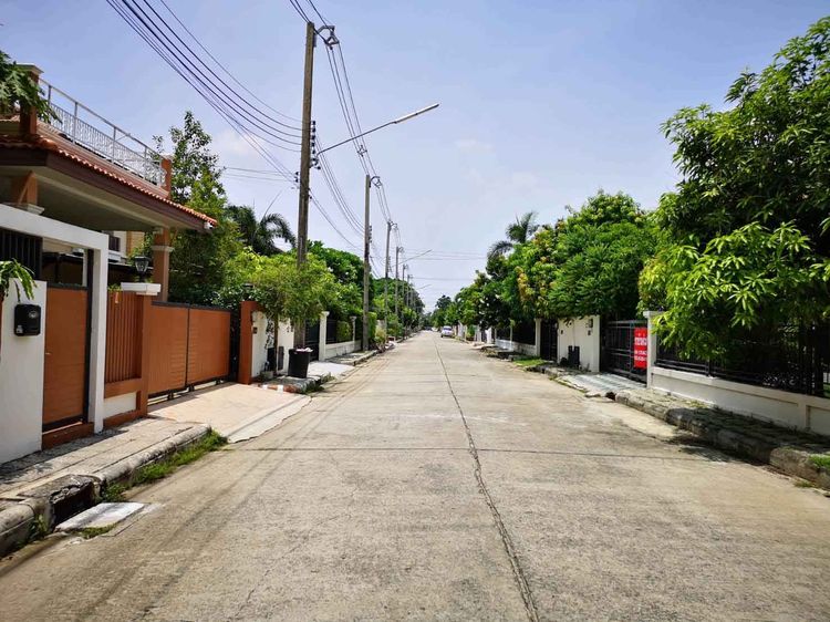 ตกแต่งครบ ให้เช่าบ้านเดี่ยวใหม่ 2 ชั้น หมู่บ้านวราบดินทร์ ลำลูกกาคลอง 5 ปทุมธานี  ติดบิ๊กซีลำลูกกาคลอง 5,ใกล้โฮมโปร ไปรษณีย์ลำลูกกา มอเตอร์เวย์ รูปที่ 3
