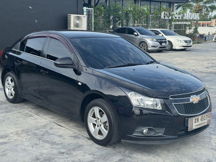 รถ Chevrolet Cruze 1.6 LS สี ดำ