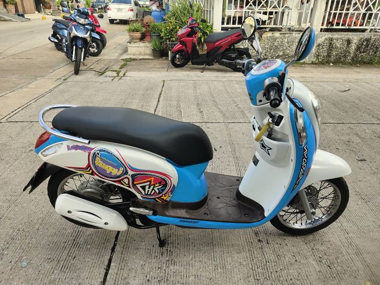 🛵ยังไงก็ขาย SCOOPY-i ปี 55 เครื่องดี สีสวย สตาร์ทมือ เล่มชุดโอนครบ+เปลี่ยนถ่ายน้ำมันเครื่องฟรี ส่งฟรี 30 กม. รูปที่ 3