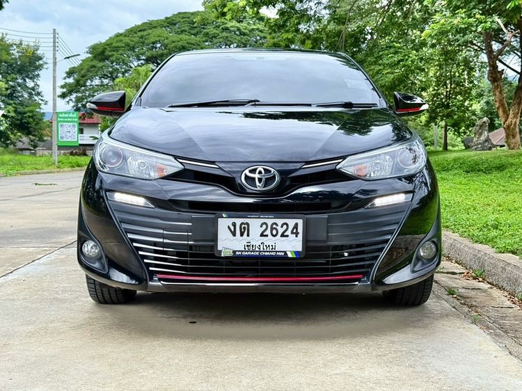 รถ Toyota Yaris ATIV 1.2 S สี ดำ