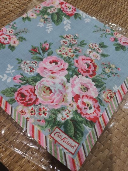 ผ้าเช็ดหน้า Cath Kidston