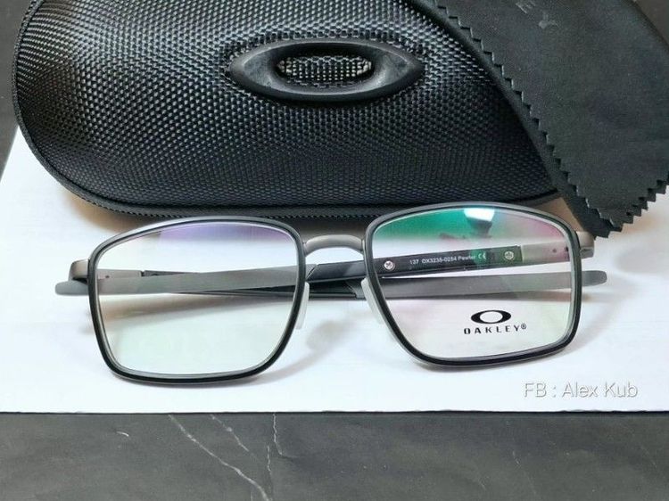 กรอบแว่นตา Oakley
