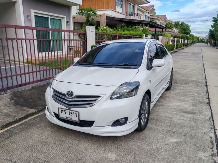 รถ Toyota Vios 1.5 E Ivory สี ขาว