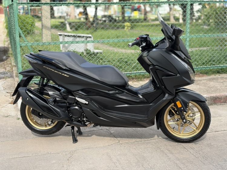 Honda 2021 Forza 350RSสีดำ