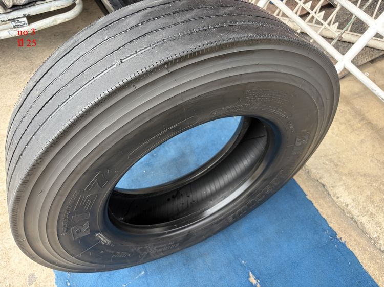 Bridgestone  11r22.5 รุ่นr157 เป็นยางเกรดแกะดอก ปี22 และ 25 รวม 3เส้น รูปที่ 12