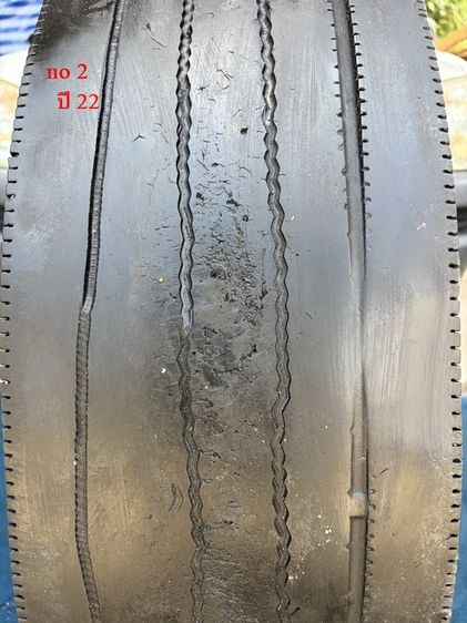 Bridgestone  11r22.5 รุ่นr157 เป็นยางเกรดแกะดอก ปี22 และ 25 รวม 3เส้น รูปที่ 6