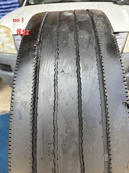 Bridgestone  11r22.5 รุ่นr157 เป็นยางเกรดแกะดอก ปี22 และ 25 รวม 3เส้น รูปที่ 3