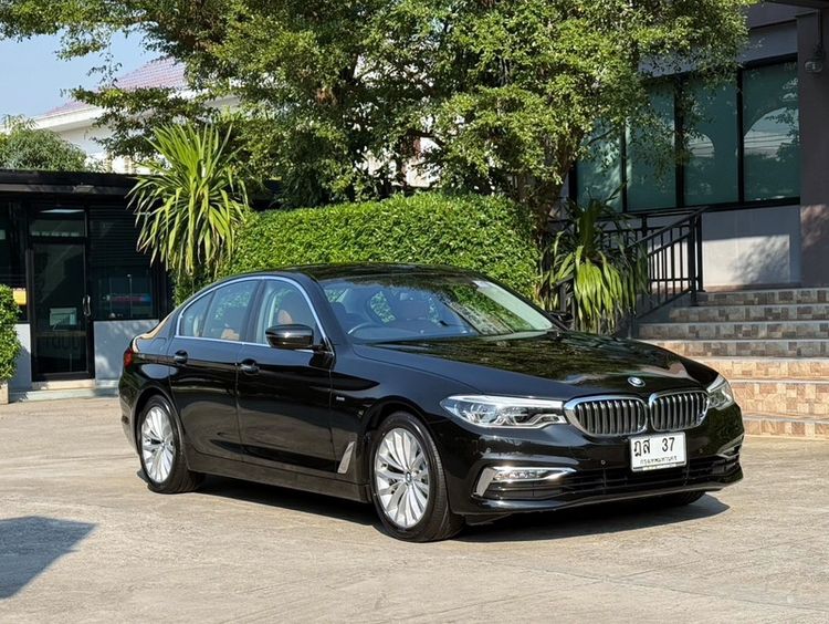 BMW Series 5 2018 520d Sedan ดีเซล ไม่ติดแก๊ส เกียร์อัตโนมัติ ดำ
