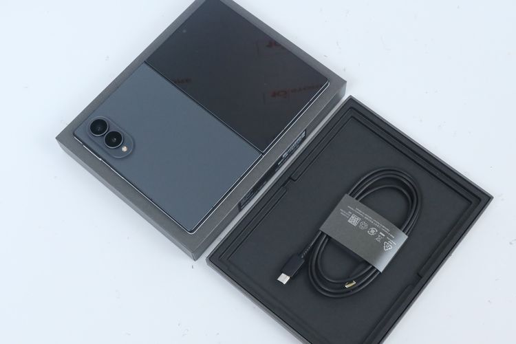 Samsung Galaxy Z Fold 8 12.256GB ประกัน 08.27 รูปที่ 15