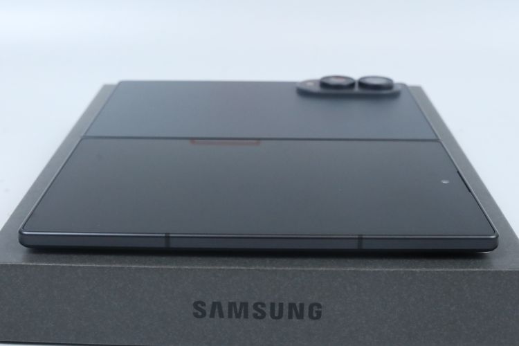 Samsung Galaxy Z Fold 8 12.256GB ประกัน 08.27 รูปที่ 6