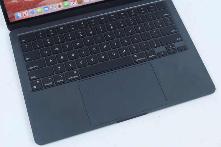 MacBook Air M3 13" 8.256GB  รูปที่ 3