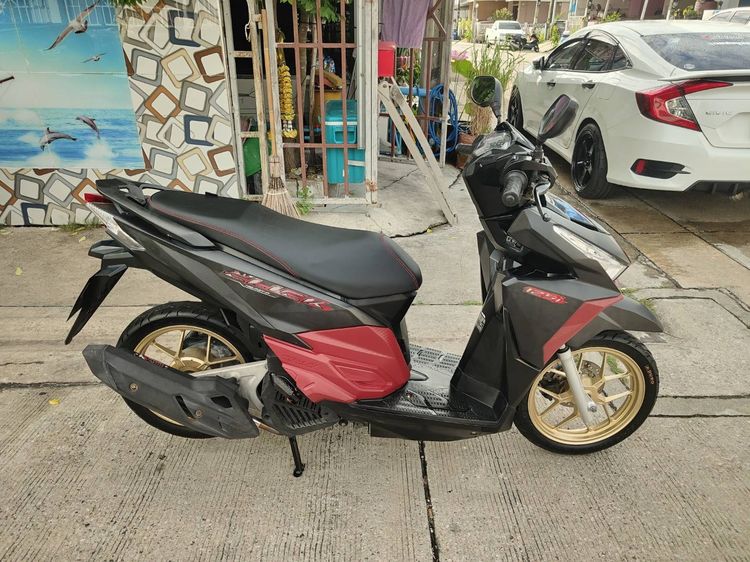 🛵ยังไงก็ขาย CLICK125 i ปี 60 เครื่องดี สีสวย สตาร์ทมือ เล่มชุดโอนครบ+เปลี่ยนถ่ายน้ำมันเครื่องฟรี ส่งฟรี 30 กม. รูปที่ 3