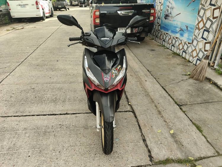 🛵ยังไงก็ขาย CLICK125 i ปี 60 เครื่องดี สีสวย สตาร์ทมือ เล่มชุดโอนครบ+เปลี่ยนถ่ายน้ำมันเครื่องฟรี ส่งฟรี 30 กม. รูปที่ 4