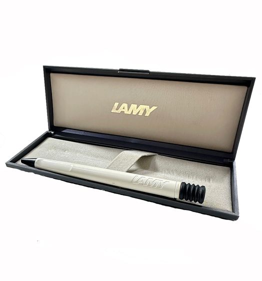 ⚪⚫  ปากกาลูกลื่น LAMY Safari Match Color Clip สีขาว Alpine White สภาพนางฟ้า  ครบกล่องปั๊มทอ รูปที่ 2