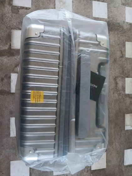 กระเป๋า CAGGIONI รุ่นSuperior Silver(66007)Trolley Bag 20" UOB Edition ของใหม่ ยังไม่ได้ใช้ รูปที่ 5