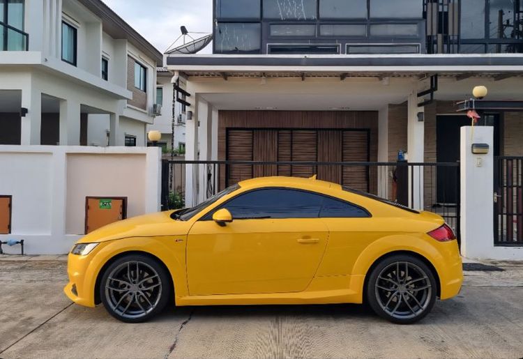 Audi Audi TT  2017 2.0 TFSI Quattro S Line 4WD Sedan เบนซิน ไม่ติดแก๊ส เกียร์อัตโนมัติ เหลือง รูปที่ 4