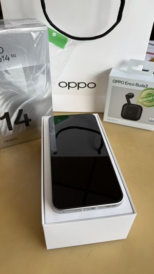 อื่นๆ 256 GB Oppo Reno14 5g 256gb สภาพนางฟ้า