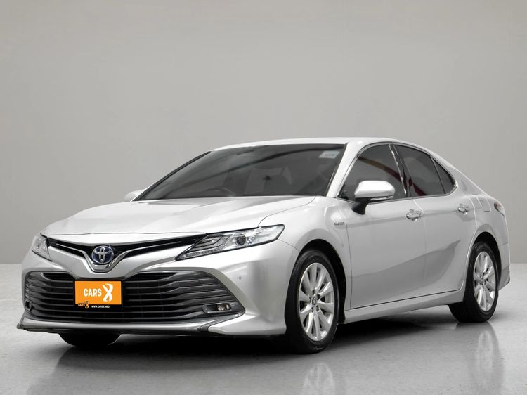 รถ Toyota Camry 2.5 Hybrid สี บรอนซ์เงิน