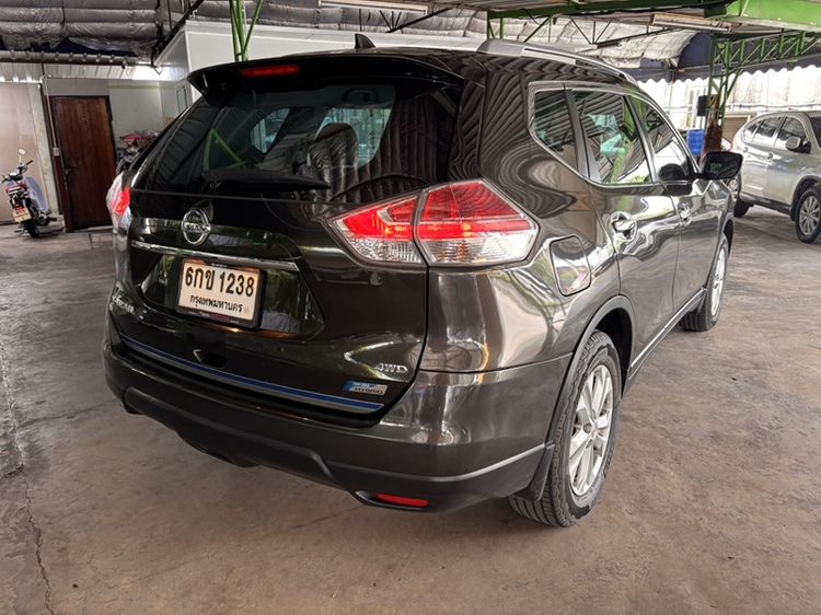 Nissan X-Trail 2017 2.0 V Hybrid 4WD Utility-car ไฮบริด ไม่ติดแก๊ส เกียร์อัตโนมัติ เขียว รูปที่ 4