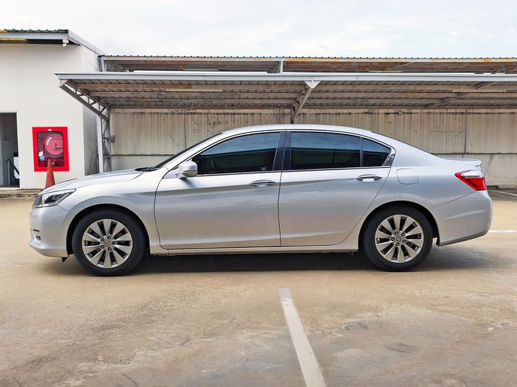 Honda Accord 2014 2.0 EL NAVI Sedan เบนซิน เกียร์อัตโนมัติ บรอนซ์เงิน รูปที่ 4