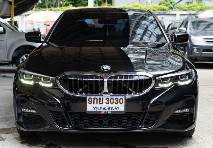 รถ BMW Series 3 320d สี ดำ