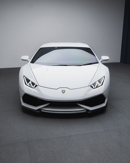 Lamborghini รุ่นอื่นๆ 2017 รุ่นย่อยอื่นๆ Sedan เบนซิน ไม่ติดแก๊ส เกียร์อัตโนมัติ ขาว รูปที่ 2